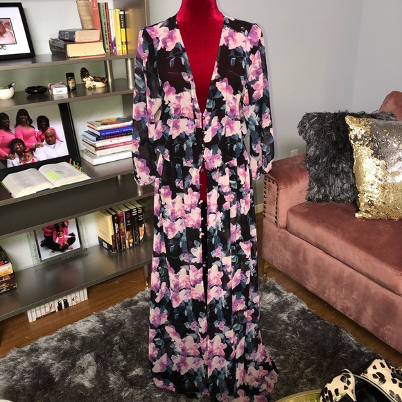 Flower 🌺 Sheer Dress - Picture 3 of 7